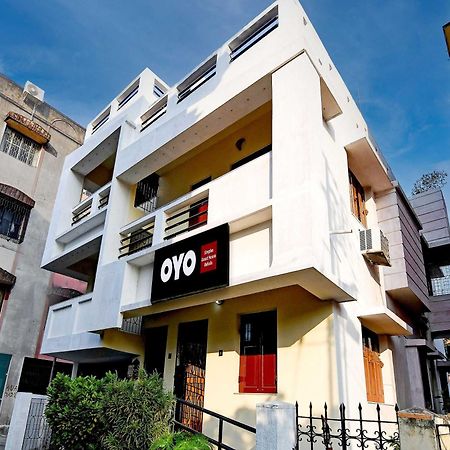 Oyo Simplex Guest House Behala Kolkata Ngoại thất bức ảnh
