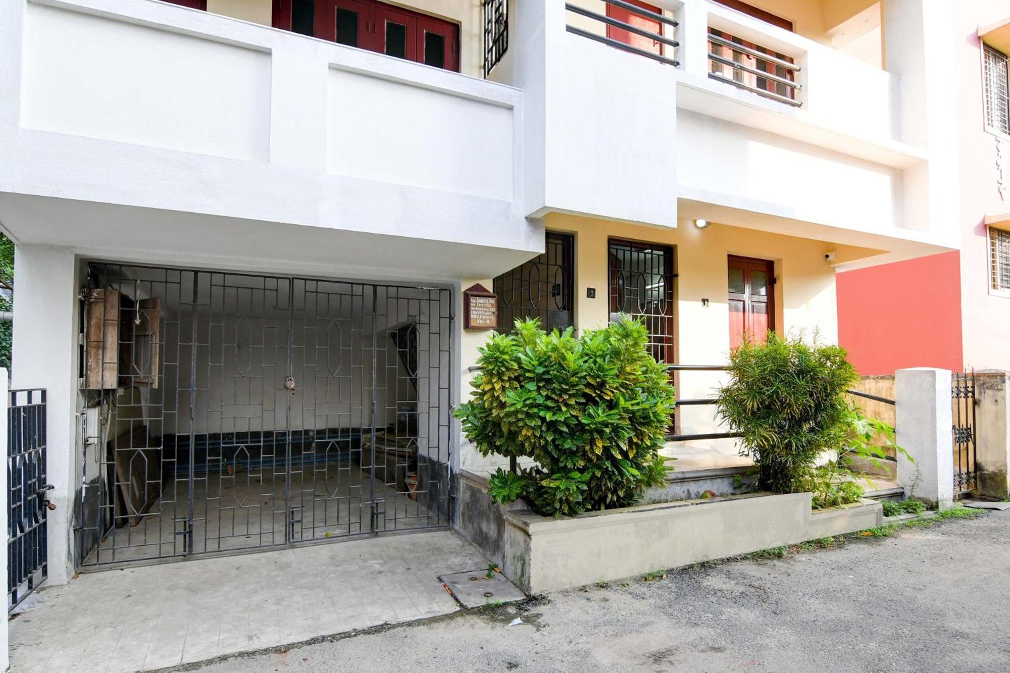 Oyo Simplex Guest House Behala Kolkata Ngoại thất bức ảnh